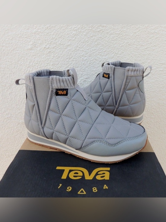 Teva Shoes - Teva Ember Mid Quilted Light Grey Slip-On Ankle Sneakers - Drizzle Grey